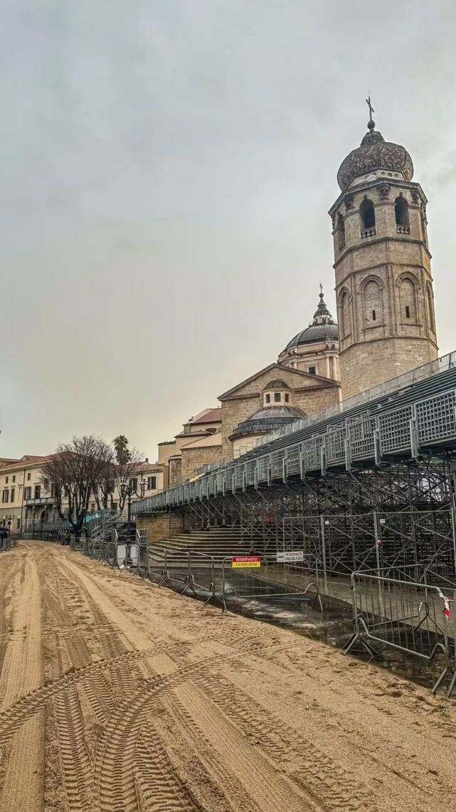 Aspettando la Sartiglia! Pioggia o non pioggia domani noi ci saremo! #sartiglia #sartigliaoristano #sartiglia2024 #oristano #carnevale #carnevaleoristanese #carnevaleoristano #domoachenza #domoachenzasardegna #domoachenzaterralba